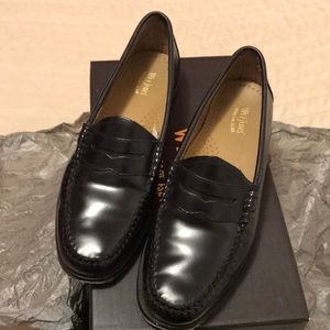 WEEJUNS G.H BASS & CO Whitney black loafer